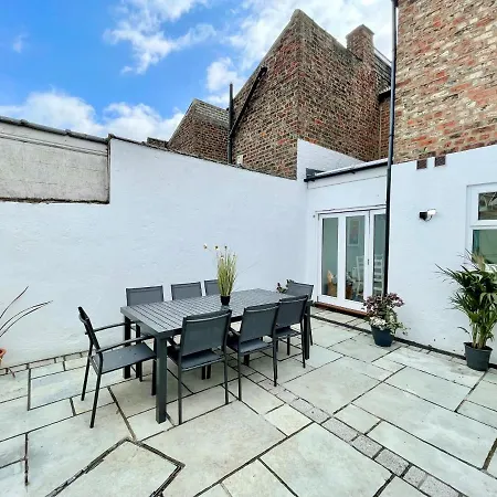 Alexandra House Holiday home